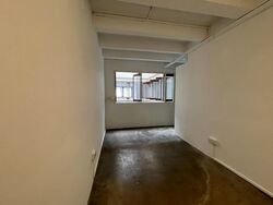 T-junction (D1), Office #566780161